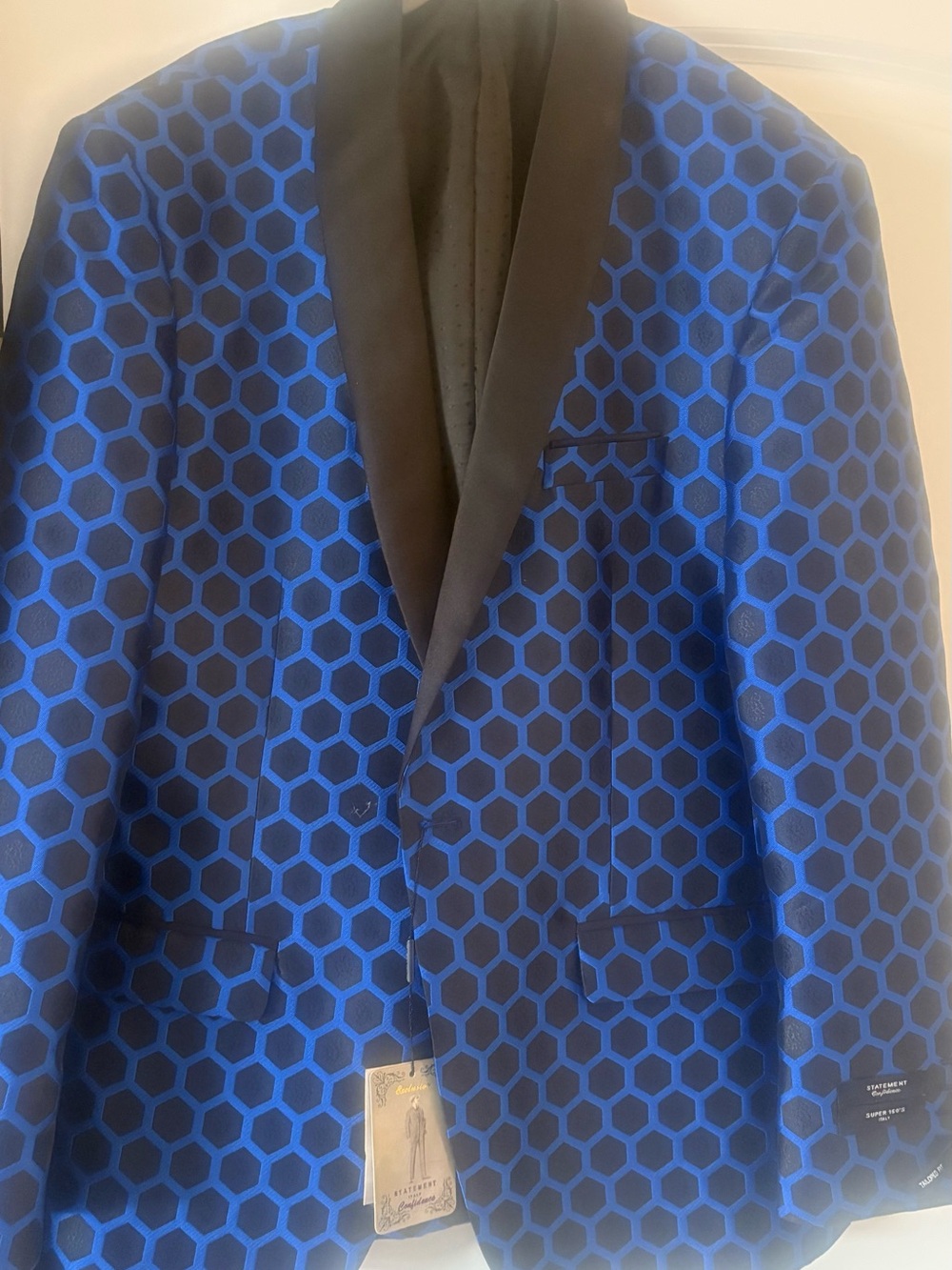 Men Blue Hexagon Pattern Blazer with Black Shawl Lapel